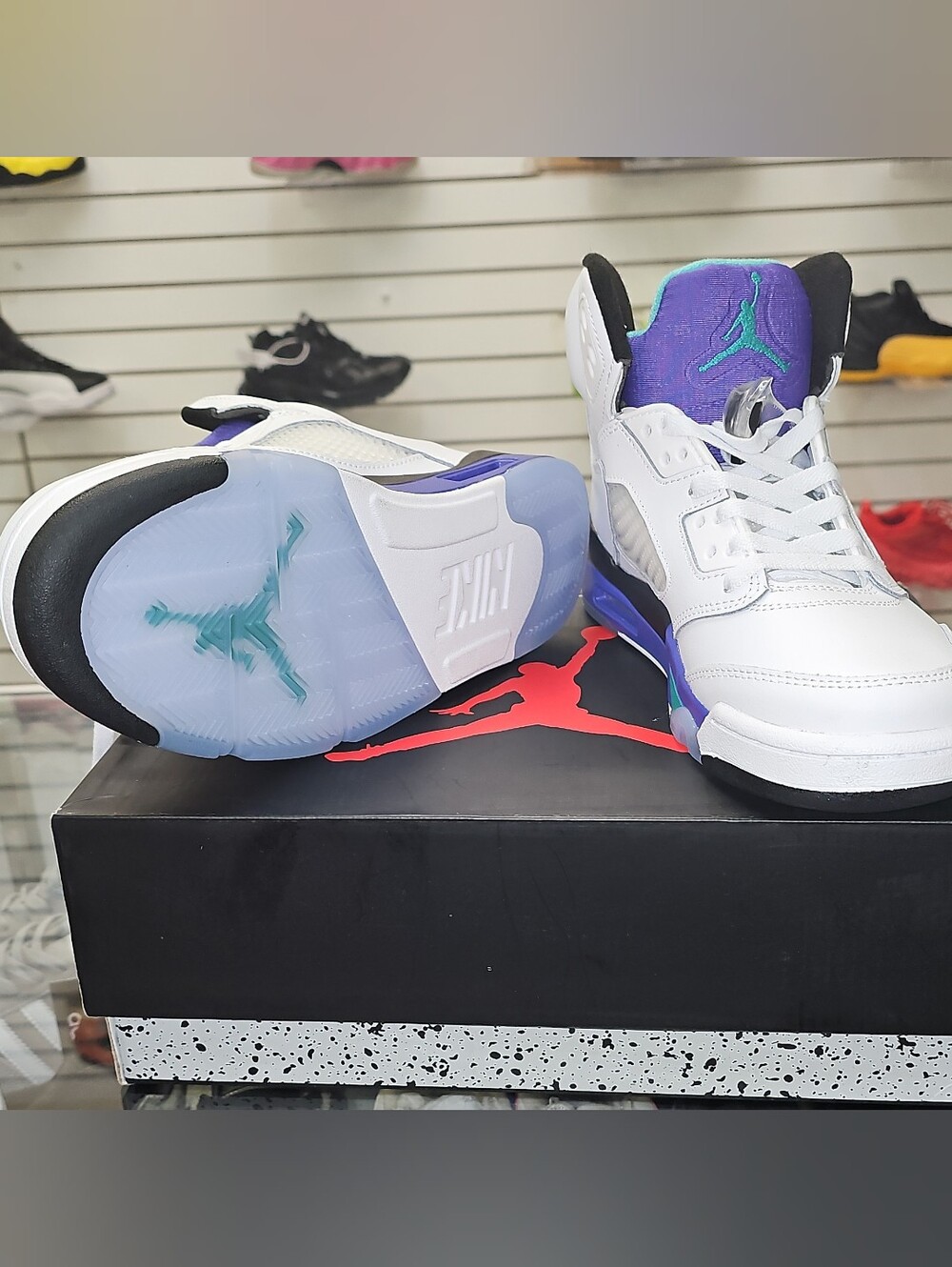 Jordan Men’s White & Purple Sneakers